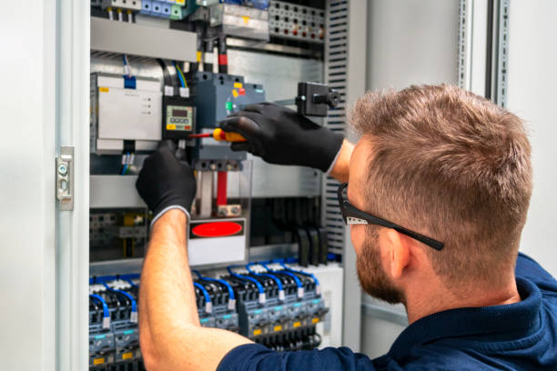 Best Circuit Breaker Repair  in Oconto, WI